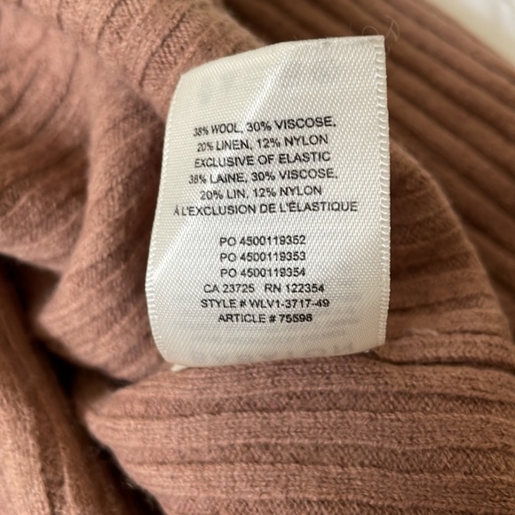 Aritzia Babaton tan sweater - Picture 4 of 4